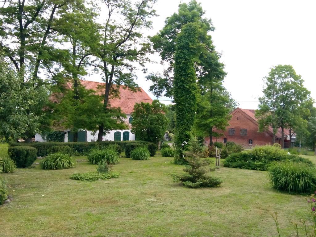 Dwor Mulawki Villa Eksteriør billede