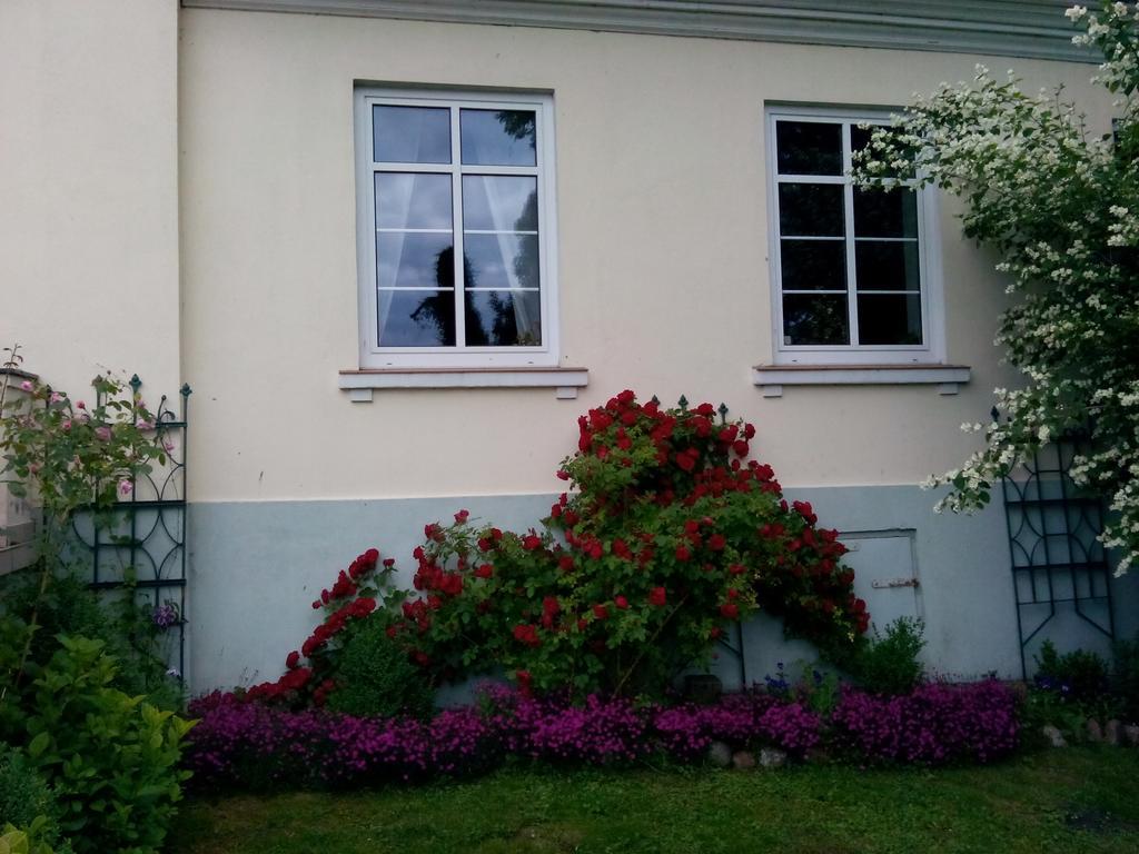 Dwor Mulawki Villa Eksteriør billede