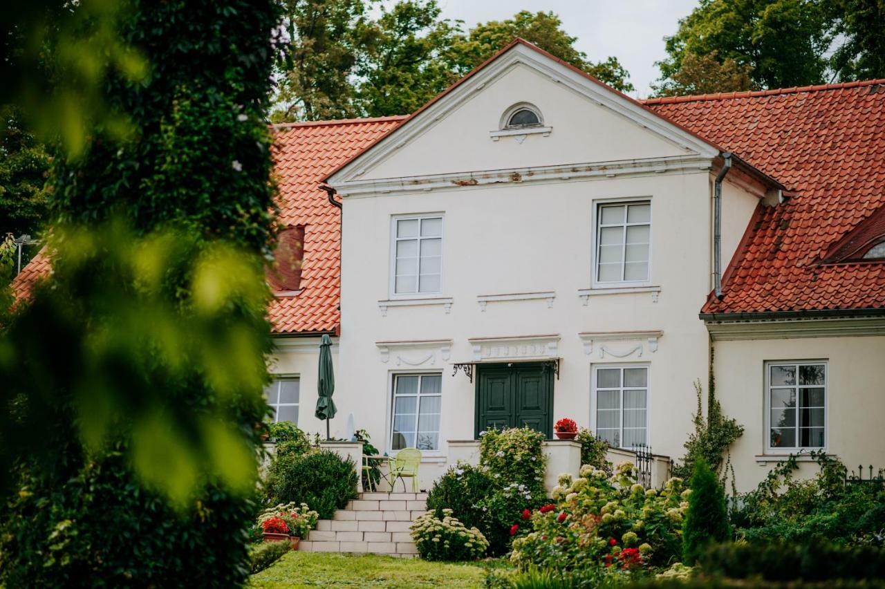 Dwor Mulawki Villa Eksteriør billede